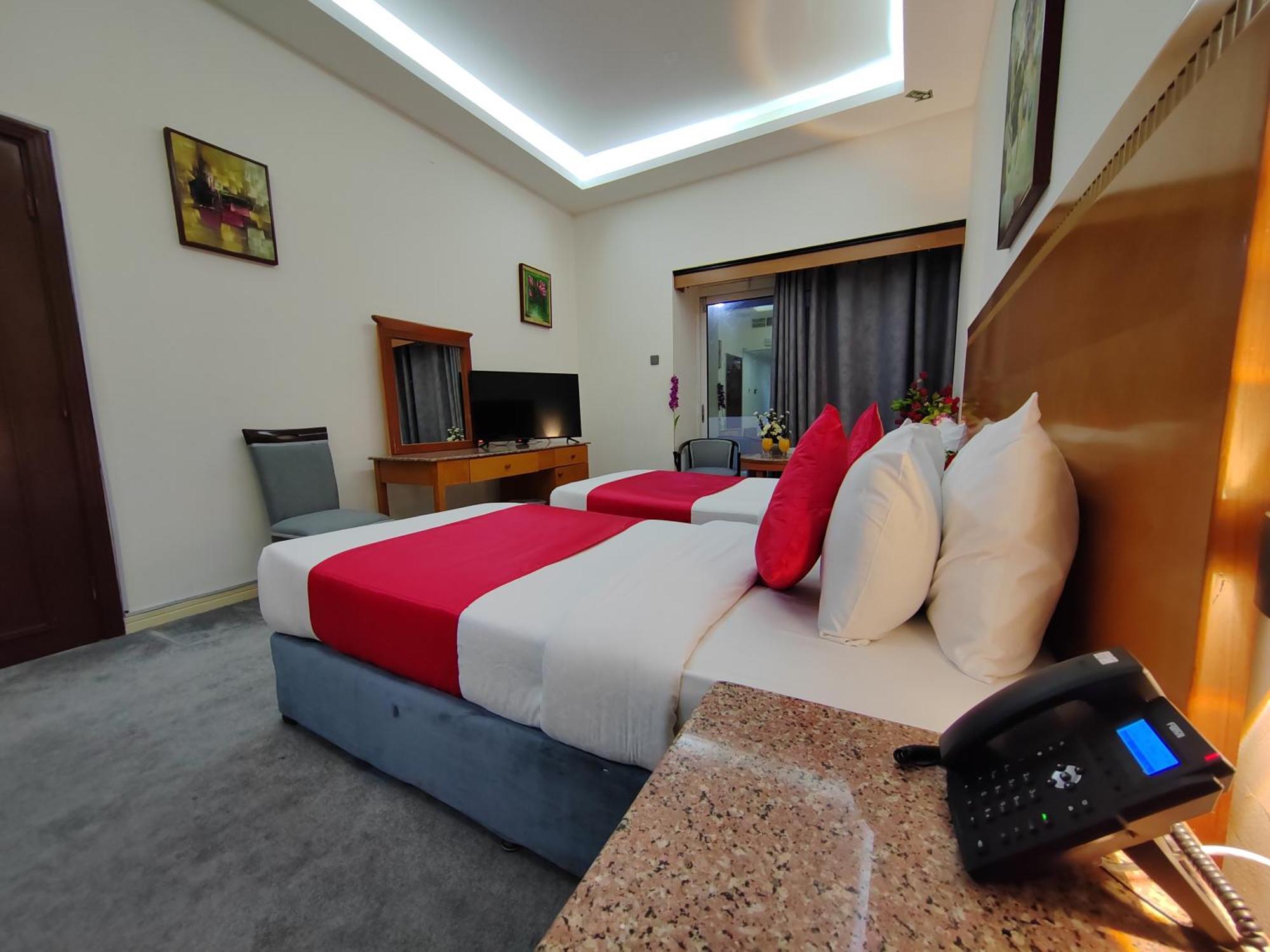 Le Paradise Palace Hotel 迪拜 外观 照片